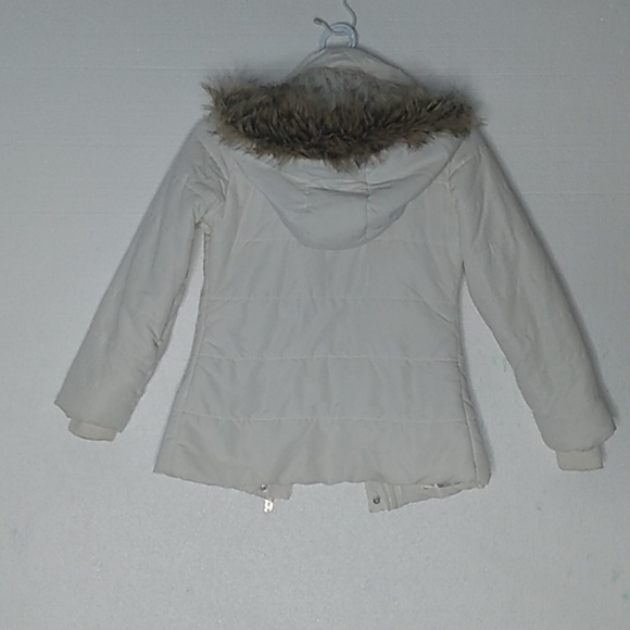 **GUESS**Girls Puffer Winter Coat With a Hoodie Size 8-10 White - Picture 2 of 14